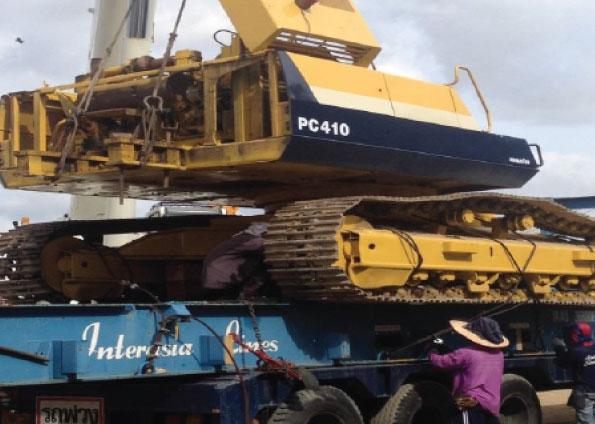 Backhoe Unloading3